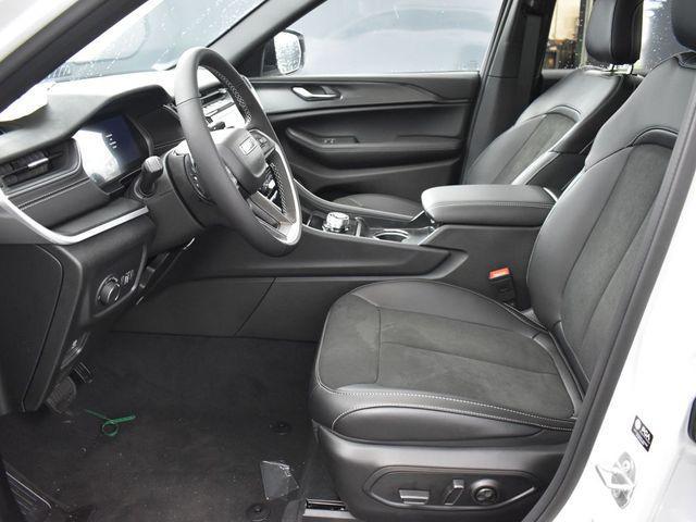 new 2025 Jeep Grand Cherokee car, priced at $44,863