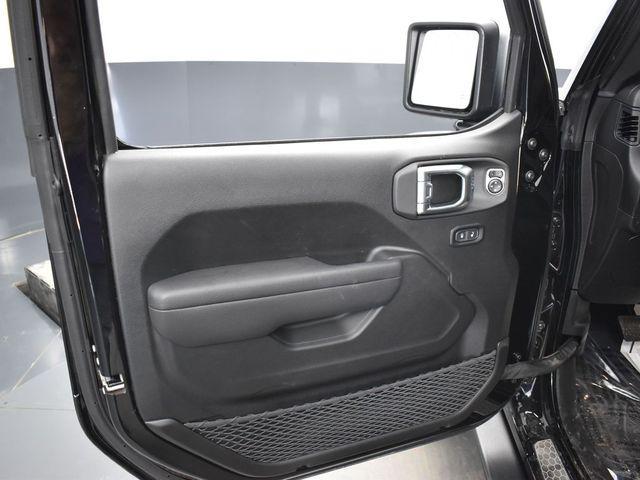new 2025 Jeep Wrangler car, priced at $47,890