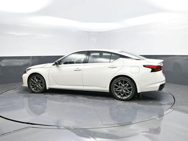 used 2023 Nissan Altima car, priced at $22,862