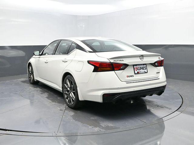 used 2023 Nissan Altima car, priced at $22,862