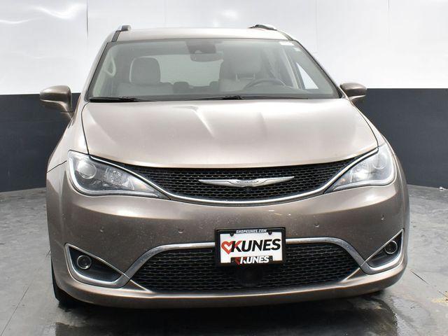 used 2017 Chrysler Pacifica car, priced at $11,996