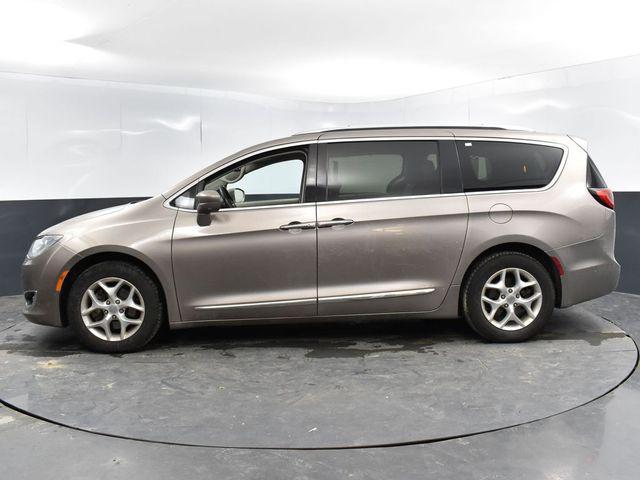 used 2017 Chrysler Pacifica car, priced at $11,996