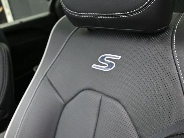 new 2026 Chrysler Pacifica car, priced at $54,343