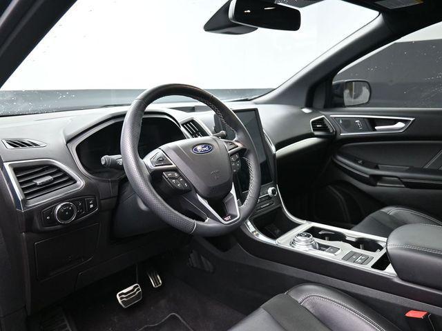 used 2024 Ford Edge car, priced at $37,980