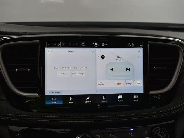 new 2025 Chrysler Pacifica car, priced at $43,895