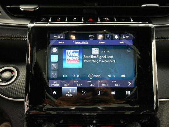 new 2025 Jeep Grand Cherokee car, priced at $42,772