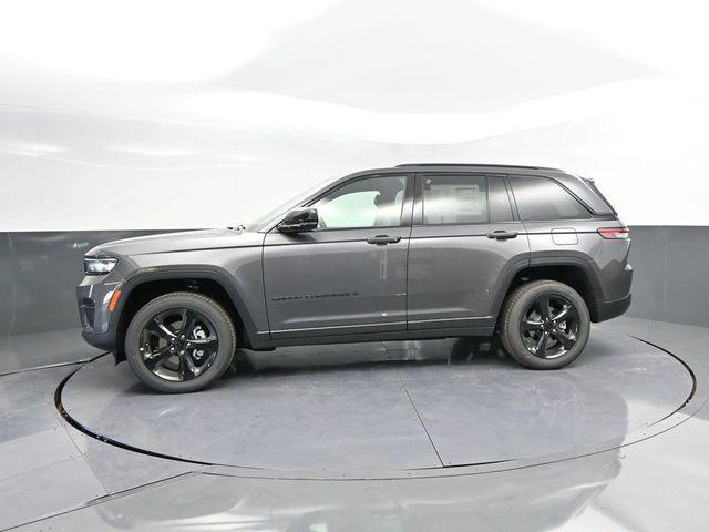 new 2025 Jeep Grand Cherokee car, priced at $42,772