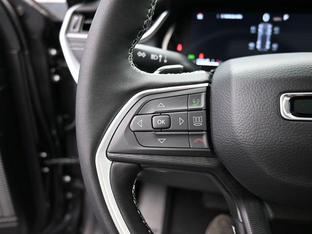 new 2025 Jeep Grand Cherokee car, priced at $42,772