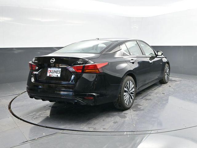 used 2023 Nissan Altima car, priced at $21,899