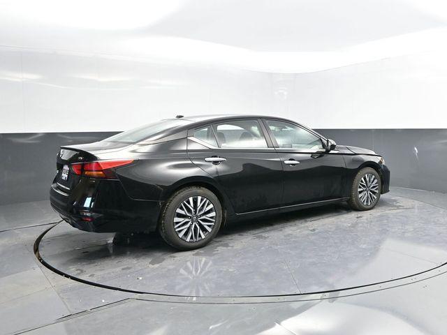 used 2023 Nissan Altima car, priced at $21,899