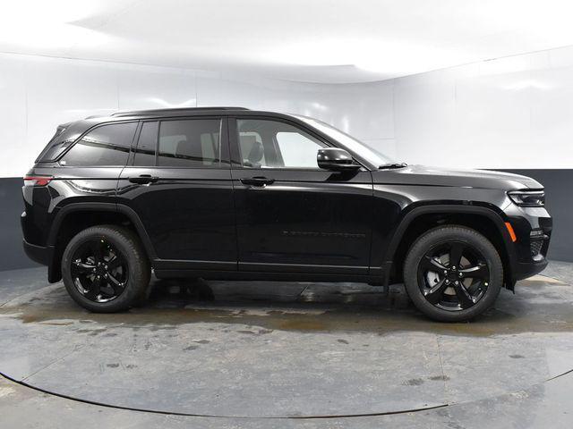 new 2025 Jeep Grand Cherokee car, priced at $52,519