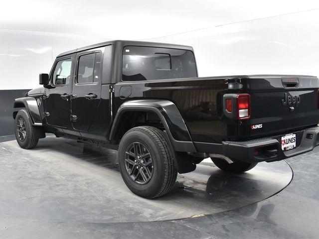 new 2024 Jeep Gladiator car, priced at $42,671