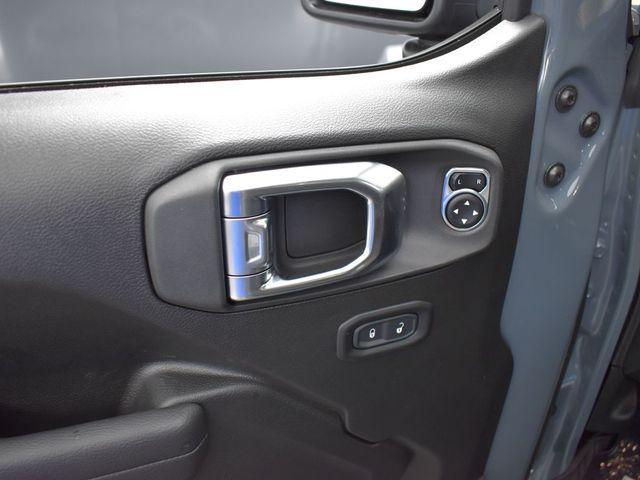 new 2025 Jeep Gladiator car, priced at $54,289