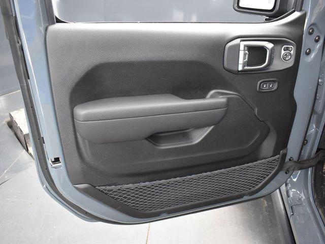 new 2025 Jeep Gladiator car, priced at $54,289