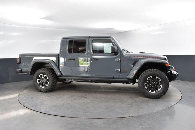new 2025 Jeep Gladiator car, priced at $54,289
