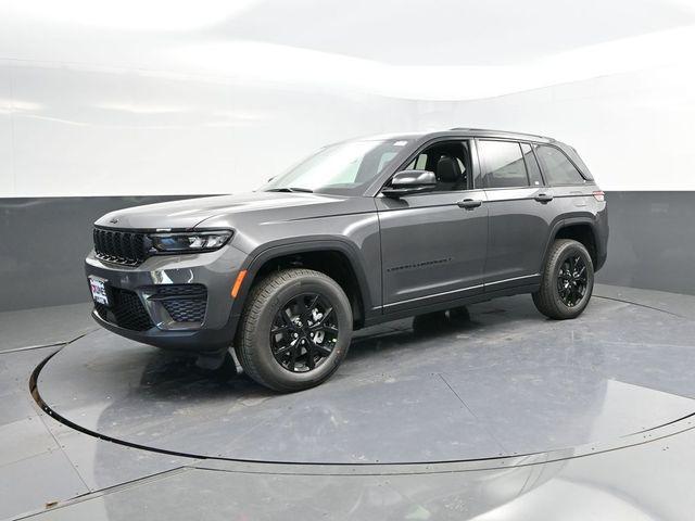 new 2025 Jeep Grand Cherokee car, priced at $44,225