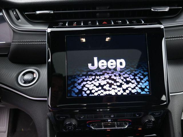 new 2025 Jeep Grand Cherokee car, priced at $44,225