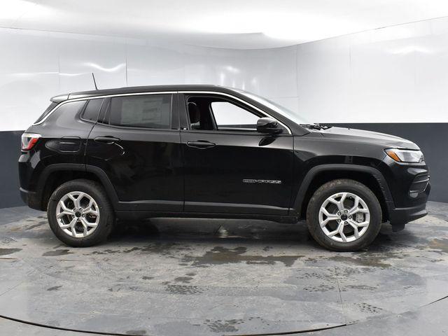 new 2025 Jeep Compass car, priced at $29,176