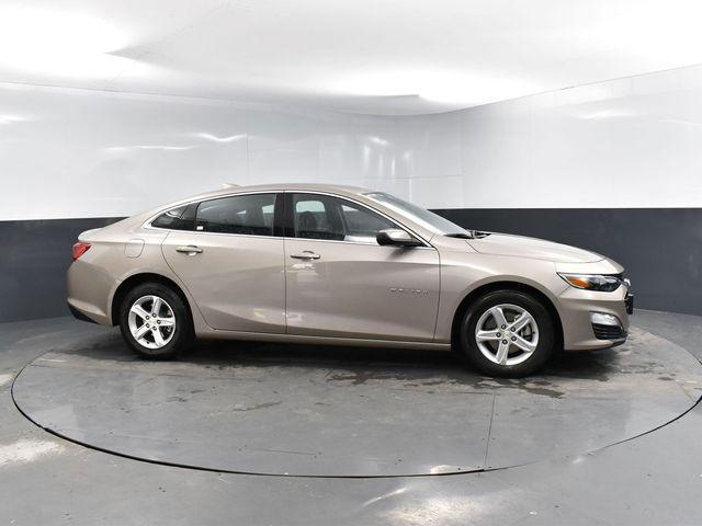 used 2024 Chevrolet Malibu car, priced at $19,999