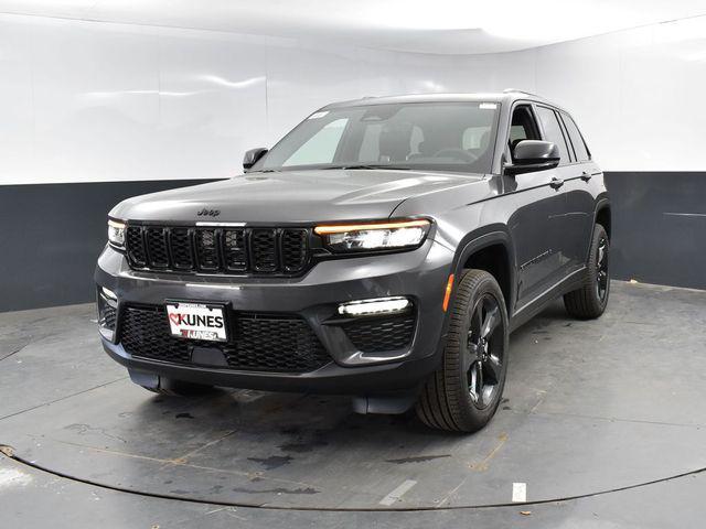 new 2025 Jeep Grand Cherokee car, priced at $50,081
