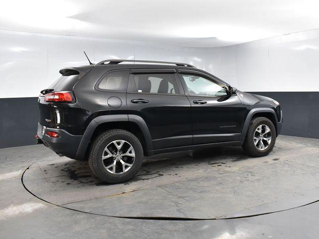 used 2015 Jeep Cherokee car, priced at $15,995
