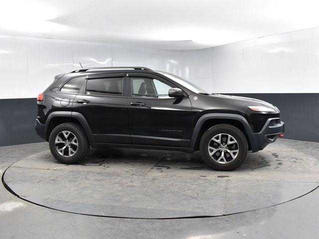 used 2015 Jeep Cherokee car, priced at $15,995