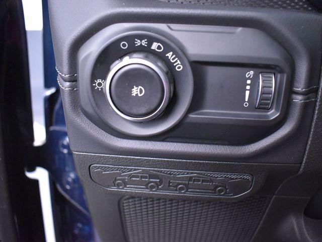 new 2025 Jeep Wrangler car, priced at $65,185