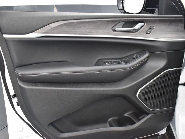 new 2025 Jeep Grand Cherokee L car, priced at $53,862