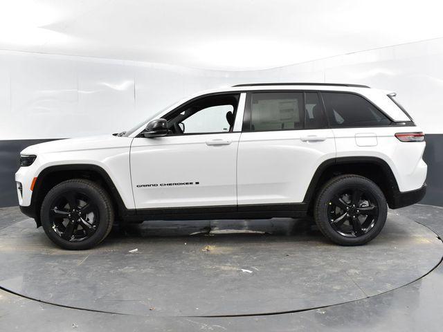 new 2025 Jeep Grand Cherokee car, priced at $48,226