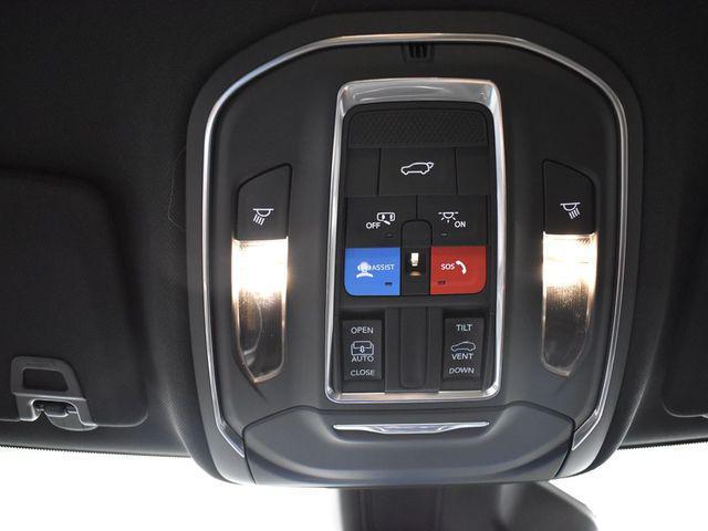 new 2025 Jeep Grand Cherokee car, priced at $45,387