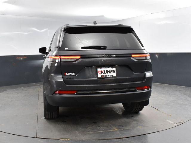 new 2025 Jeep Grand Cherokee car, priced at $45,387