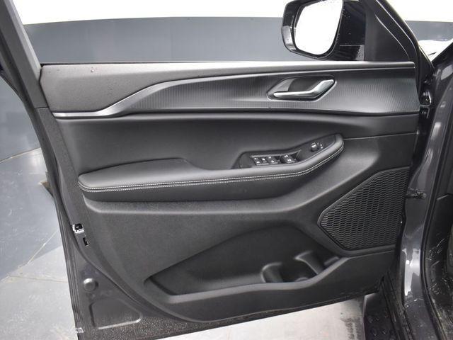 new 2025 Jeep Grand Cherokee L car, priced at $46,341