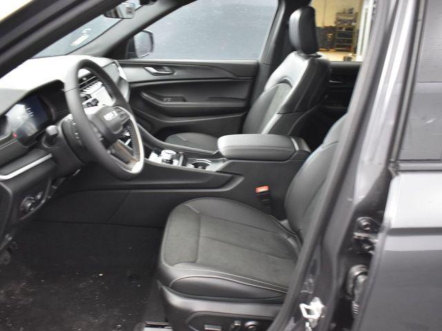 new 2025 Jeep Grand Cherokee L car, priced at $48,053