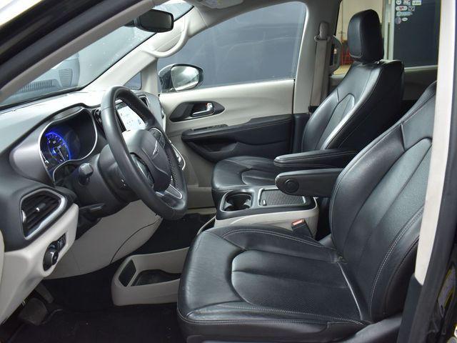 used 2022 Chrysler Pacifica car, priced at $21,796