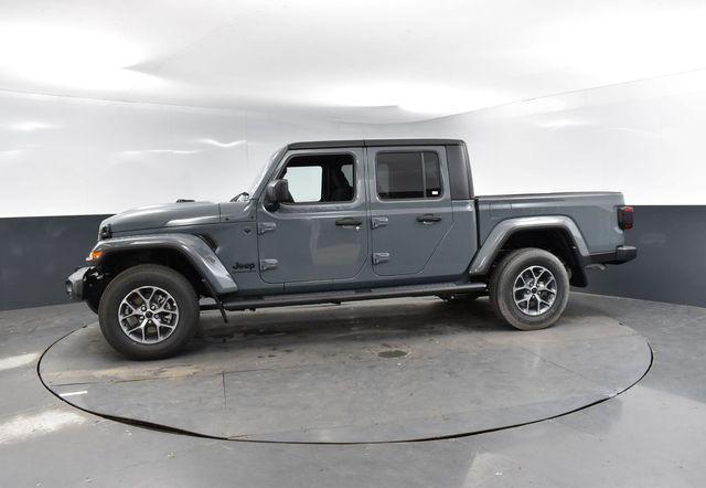 new 2025 Jeep Gladiator car, priced at $49,913