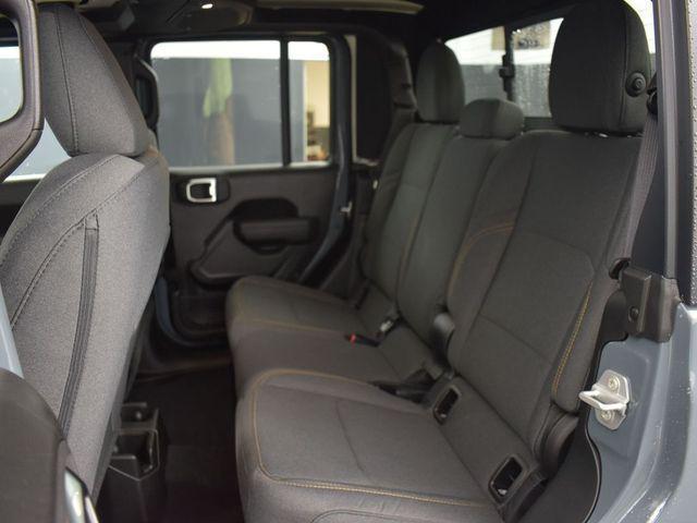new 2025 Jeep Gladiator car, priced at $49,913