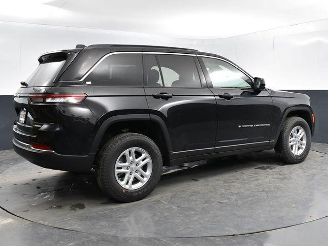 new 2025 Jeep Grand Cherokee car, priced at $37,063