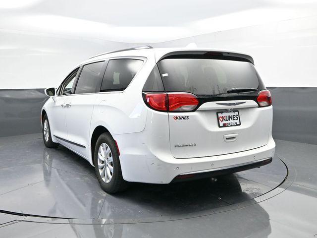 used 2019 Chrysler Pacifica car, priced at $11,572