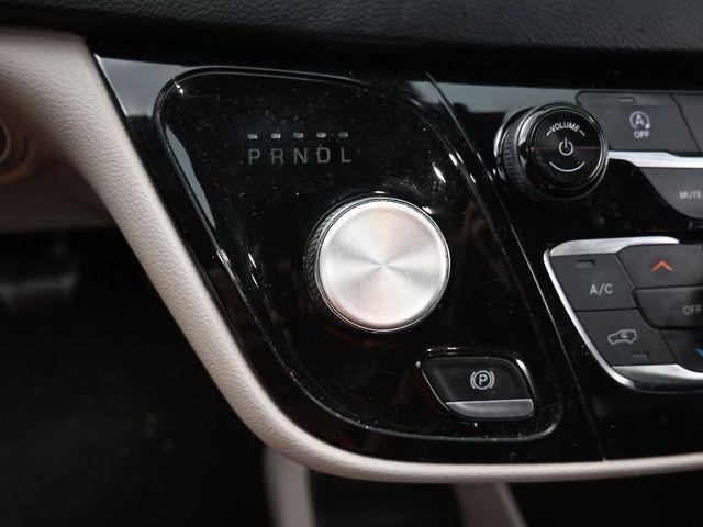 used 2019 Chrysler Pacifica car, priced at $11,572