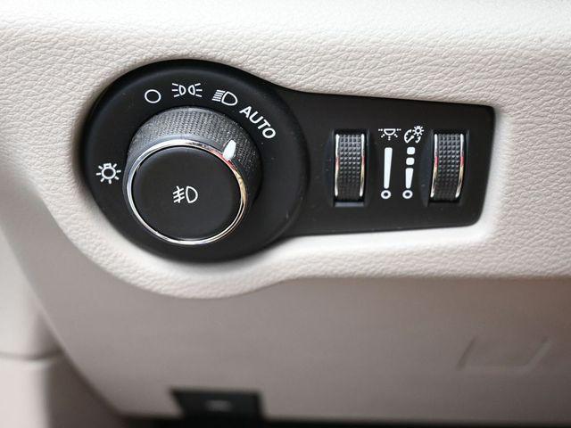 used 2019 Chrysler Pacifica car, priced at $11,572