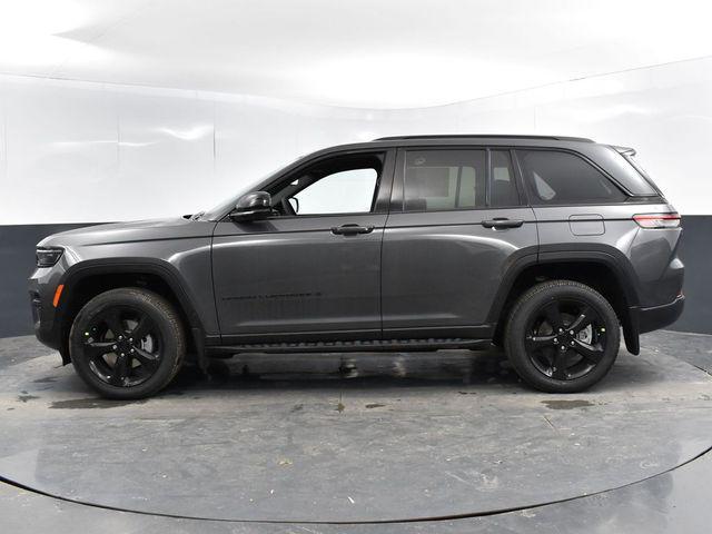 new 2025 Jeep Grand Cherokee car, priced at $44,933