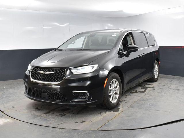 used 2023 Chrysler Pacifica car, priced at $23,225