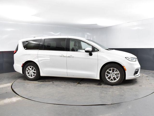 used 2023 Chrysler Pacifica car, priced at $23,172