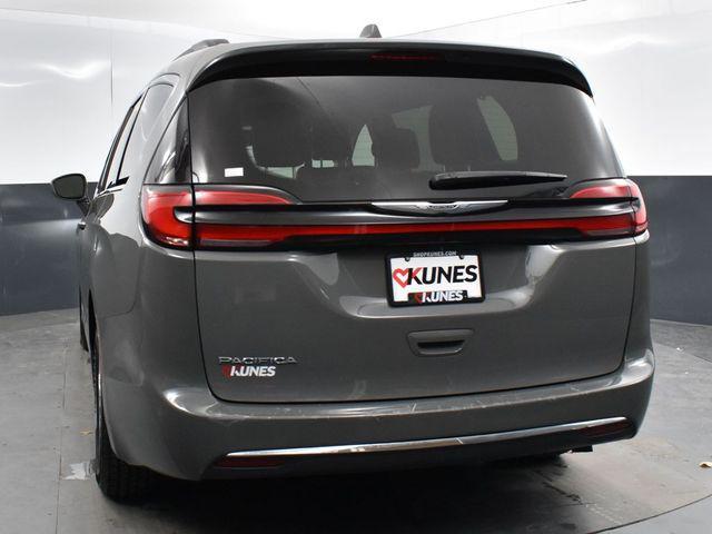 used 2022 Chrysler Pacifica car, priced at $21,429