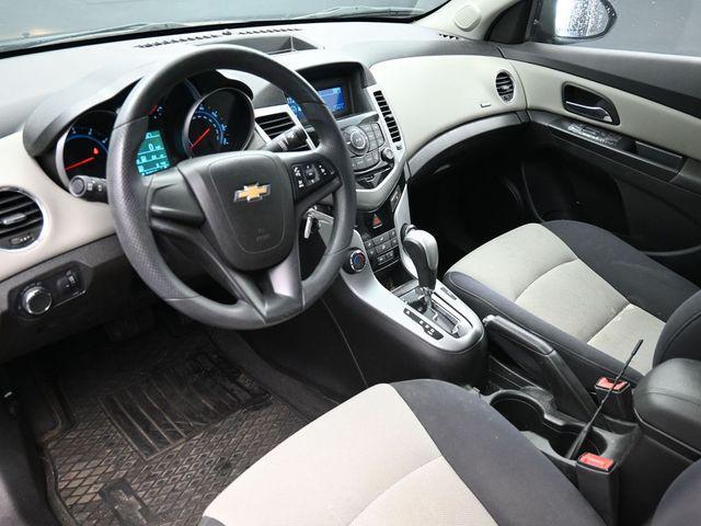 used 2014 Chevrolet Cruze car, priced at $8,999