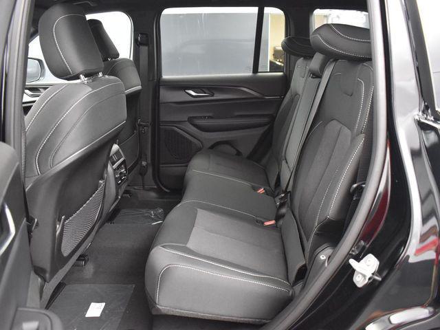 new 2025 Jeep Grand Cherokee car, priced at $37,528