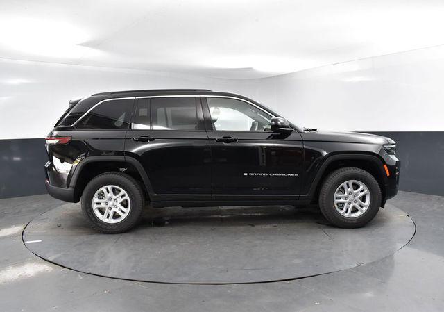 new 2025 Jeep Grand Cherokee car, priced at $37,528