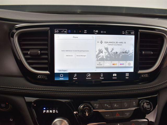 new 2025 Chrysler Pacifica car, priced at $38,315