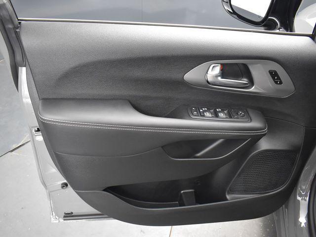 new 2025 Chrysler Pacifica car, priced at $38,315