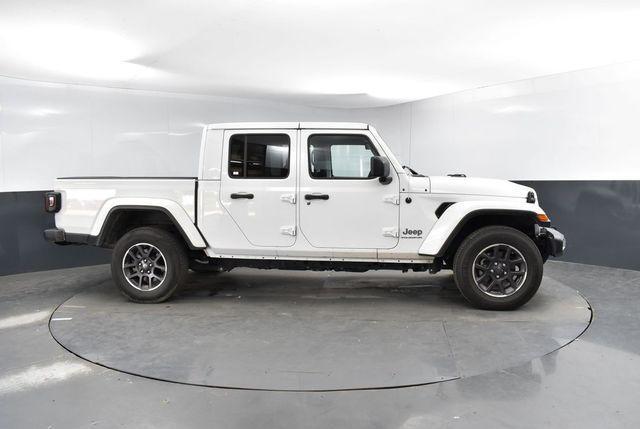 used 2023 Jeep Gladiator car, priced at $28,995